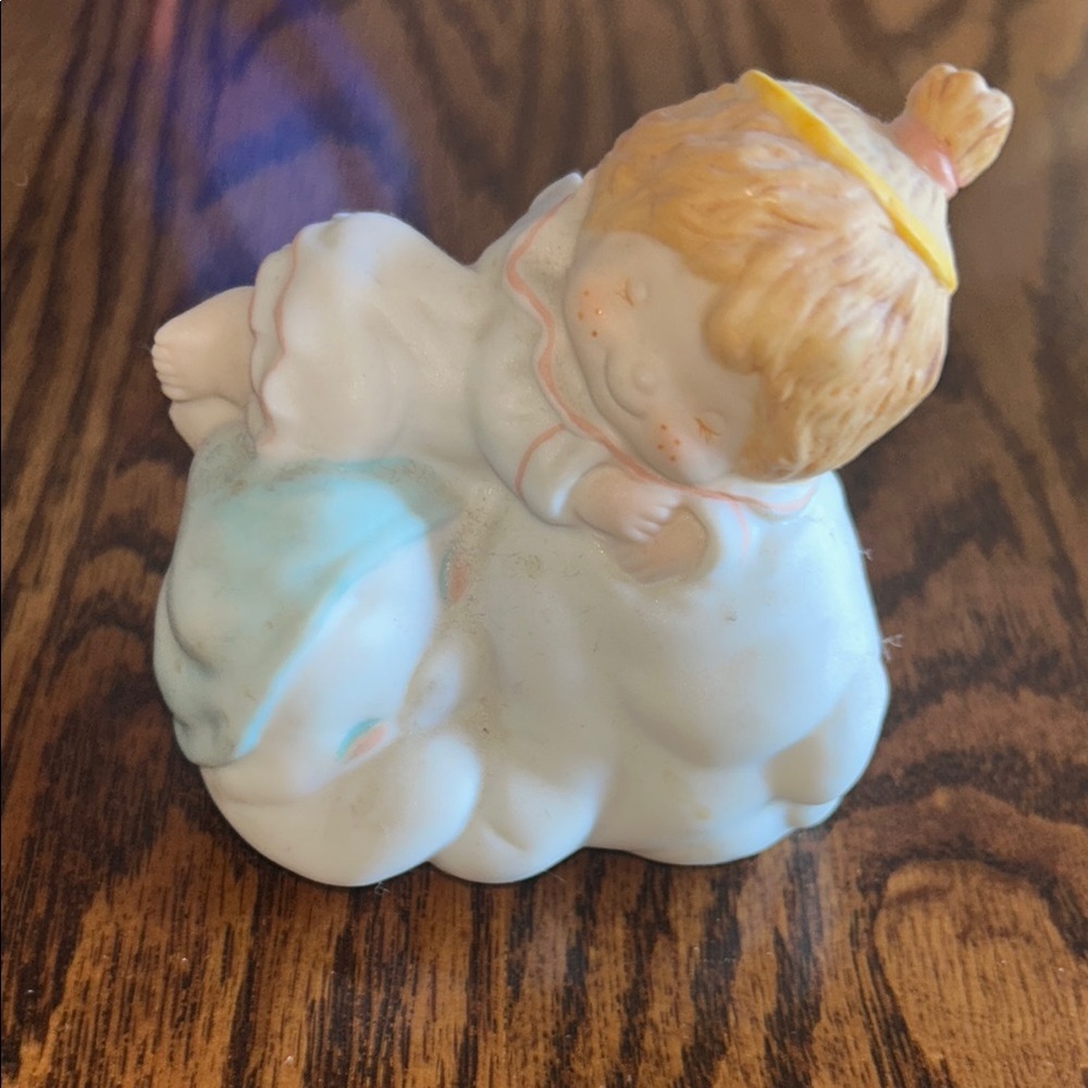 Vintage 1984 Hallmark Katybeth Porcelain Cloud Figurine “God is Always Near”